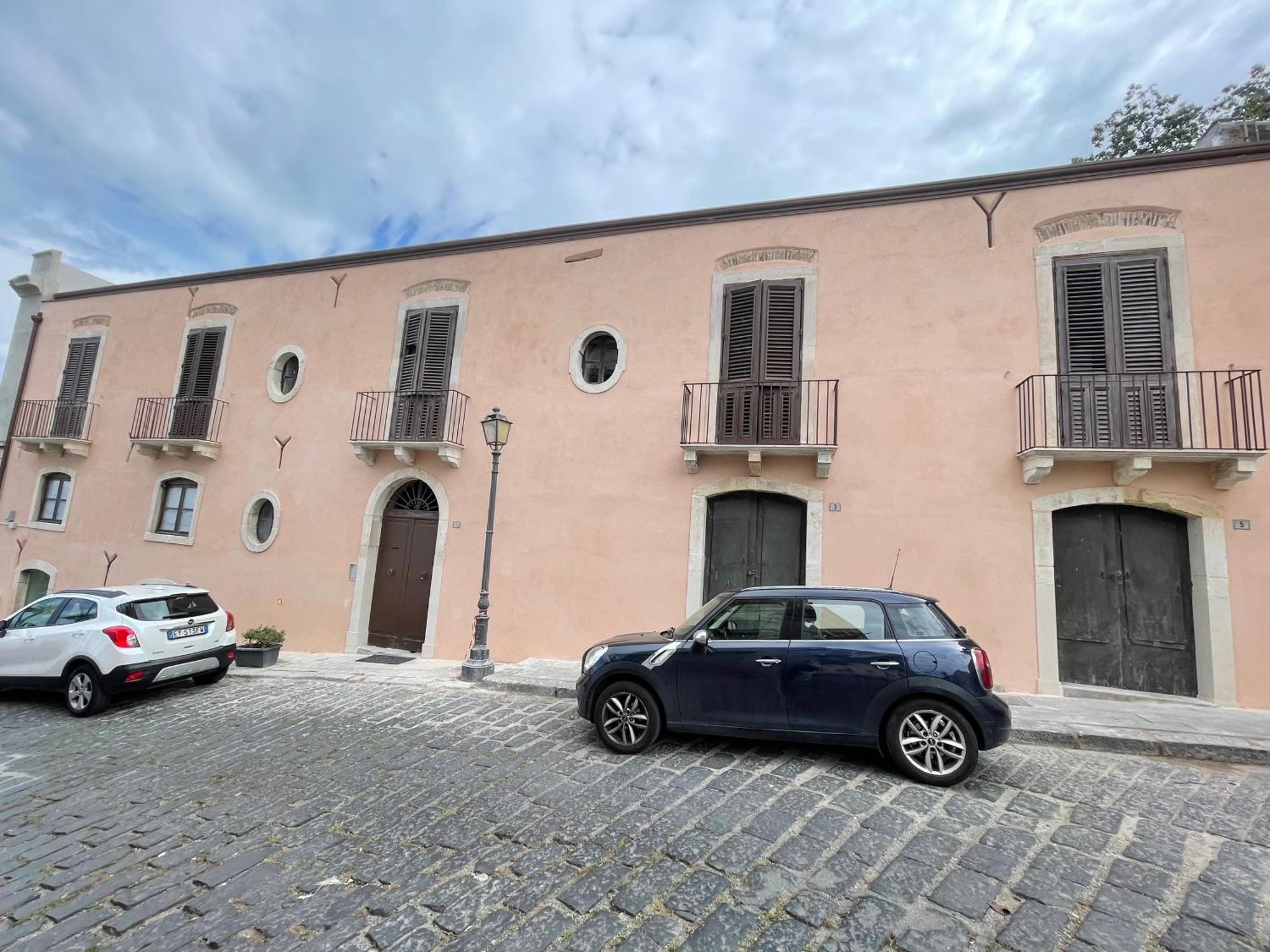 I Mezzanini Di Palazzo Bonaccorsi Leilighet Milazzo Eksteriør bilde